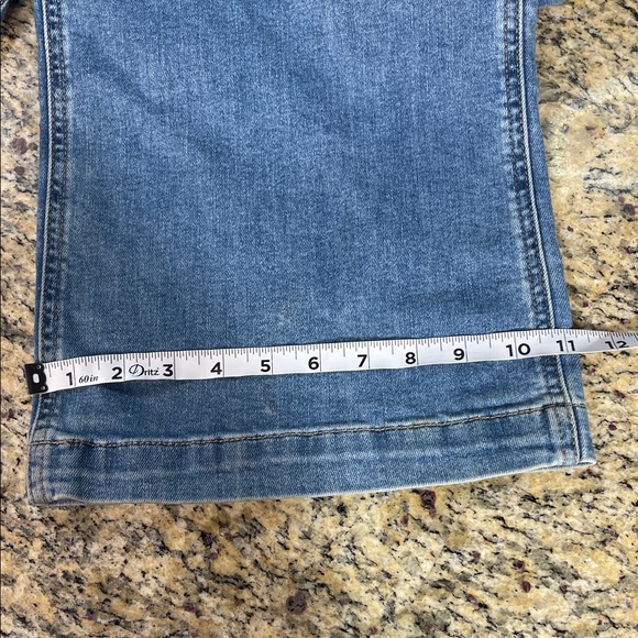 Kut from the Kloth Jodi High Rise Wide Leg Cargo Jeans - Size 10 - Picture 5 of 7